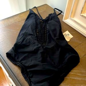 Billabong one piece black suit !! Brand new with tags still on never worn